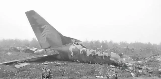 2006年，一架預(yù)警機在安徽墜毀，34名頂級軍工專家遇難
