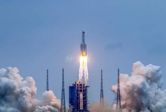 不炒中國空間站？非不行是太穩(wěn)！國際空間站卻天天驚魂